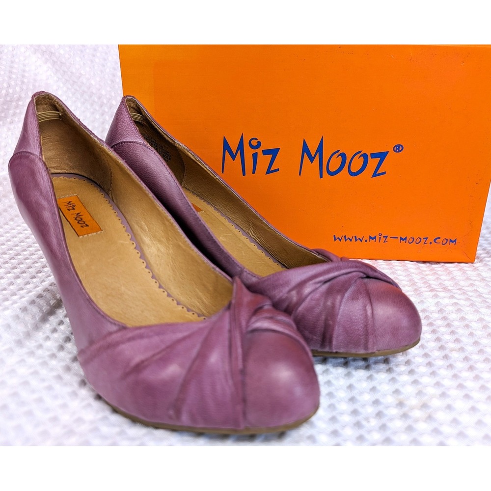 Miz Mooz Felicity Purple Leather Pleated Twist Toe Pump 8.5 Cone Heel